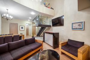 3 BR Upscale Art House Reforma Avenue