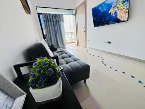 Suite Jacuzzi - Piso 2 - A 10min Consulado Americano - Palobamba