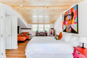 2BR Flat above Historic Cider Mill