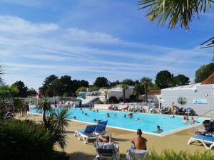 Campings Mobil Home Le Rimbaud - 4/6 pers - 2 ch - 2 sdb : photos des chambres