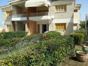 صف اول الساحل الشمالي Suèz Canal Resort