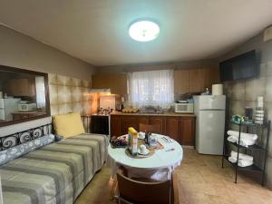 Kristas studio - Ubytování bez kategorie ve městě Agioi Theodoroi