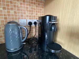 Luxury One Bedroom Apartment in Borehamwood-Free Parking