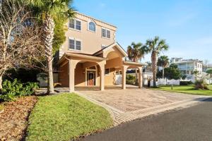 Unique 7-BR Entire Home Near Downtown Tybee with Private Pool