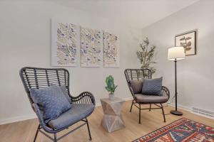 Gahanna Farmhouse - 4 Bed 2 Bath - INTEL