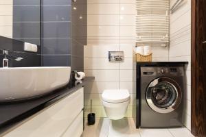 Urban Chic - City Center - One Bedroom Apartment - Warsaw Stays - Siedmiogrodzka 1