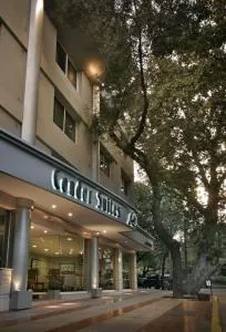 龚多尔套房公寓酒店 - El Challao