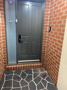 Family home close to Melb Airport, free FAST WIFI!