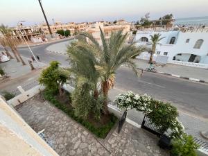 Sea view cliff top apartment