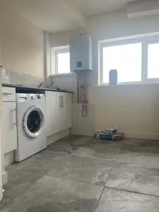 Beanacre Road Melksham SN12 8AT - 卡恩