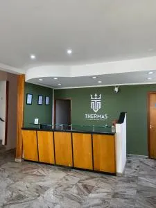 Hotel Thermas da Mantiqueira - Poços de Caldas - De frente para a Praça Central e Relógio Floral - Monte Belo