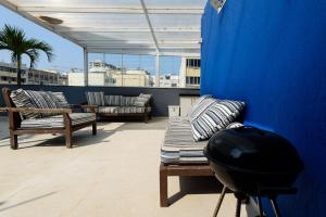 Spacious Duplex Penthouse Arpoador
