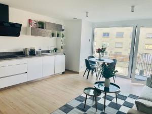One bedroom in Center with Terrace-4a