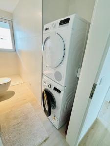 One bedroom in Center with Terrace-4a