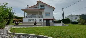 Casa Mamá Luisa - A Igrexa