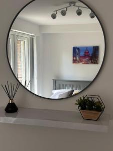 Modern 1-Bed Apartment