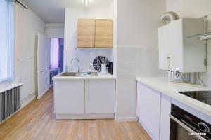 Appartements Le Duplex quartier cathedrale-marais : photos des chambres