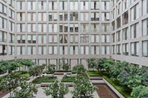 Steps to Palacio de Bellas Artes, Pool, Gym