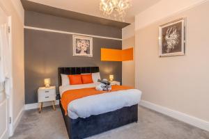 2 Bedroom Morden Flat Next To Brighton Beach & Shopping Center