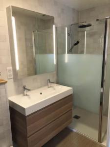 Maisons de vacances Maison familiale 100m2 : photos des chambres