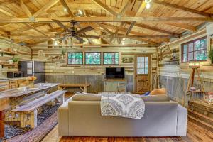 Unique Eureka Springs Cabin Deck and Forest Views!