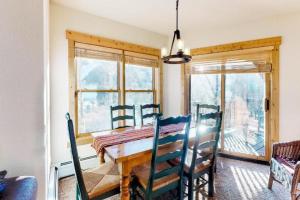 Tenderfoot Lodge 2 Bedroom At The Mountain House Base