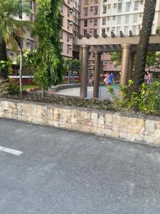 B & M Condo near NAIA Airport and SM Mall