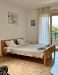 Sunny Bay Apartments