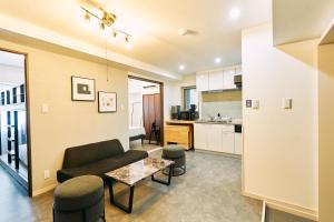 BbyC APARTMENT 浅草花園通 レンタカー&サウナ付ホテル