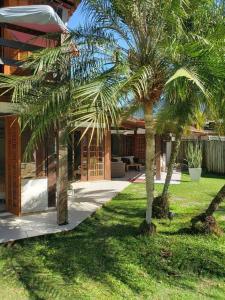 Casa especial com piscina e jardim