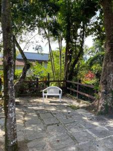 Casa especial com piscina e jardim