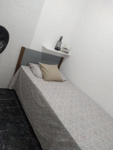 Hostel da Maisa Quarto casal com ventilador e banheiro compartilhado