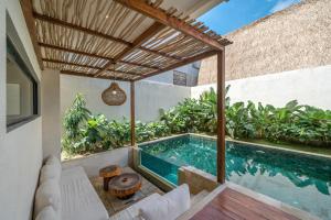 Salt Villa, Brand New Exquisite 2BR Villa Bingin