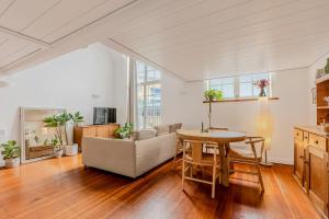 Exclusive Captivating 2LVL 1BR Loft, Walworth