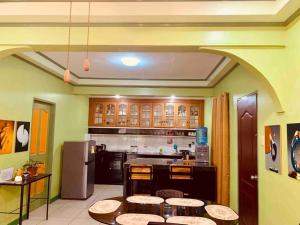 EntireHouse n Panglao FastWiFi AC HotShowers Netflix