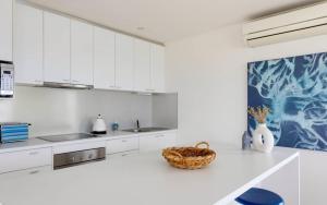 Beachy 62 Ocean Parade Middleton - No Linen Included