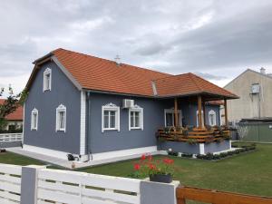 Beautiful 4-Bed House in the neahe Wien