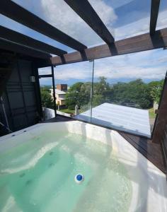 Casa de condomÃnio com SPA, piscina e vista para o mar do Campeche