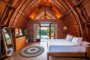 Modern 2BR Villa Imola with Private Pool, Fitness-Corner and Jungle View in Canggu -Bali