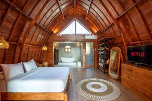 Modern 2BR Villa Imola with Private Pool, Fitness-Corner and Jungle View in Canggu -Bali