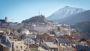 Hotels Hotel Mont-Brison : photos des chambres