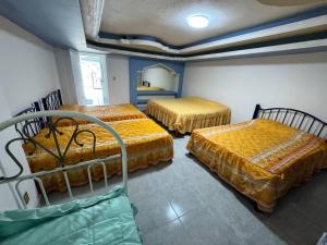 Blue Coast with pool and ocean view 10 to 35 p