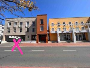 Escape to 205 in Stellenbosch central-free parking