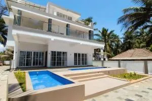 Sunset Bay Beach Villa - Belmannu