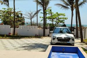 Sunset Bay Beach Villa