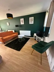 Cosy, Conveniently Located House by Dwell Haven - Close to Cardiff centre - Rumney