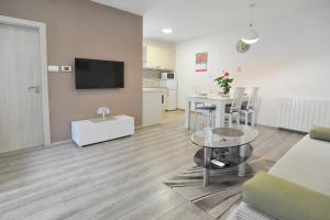 M&M apartments