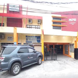 RedDoorz Syariah at Hotel Pandan Wangi near Alun Alun Sidoarjo - 2hvězdičkové hotely ve městě Sidoarjo