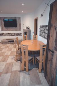 Apartments & rooms Ksenya