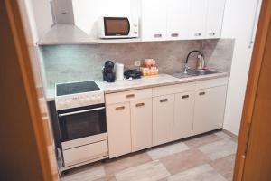 Apartments & rooms Ksenya